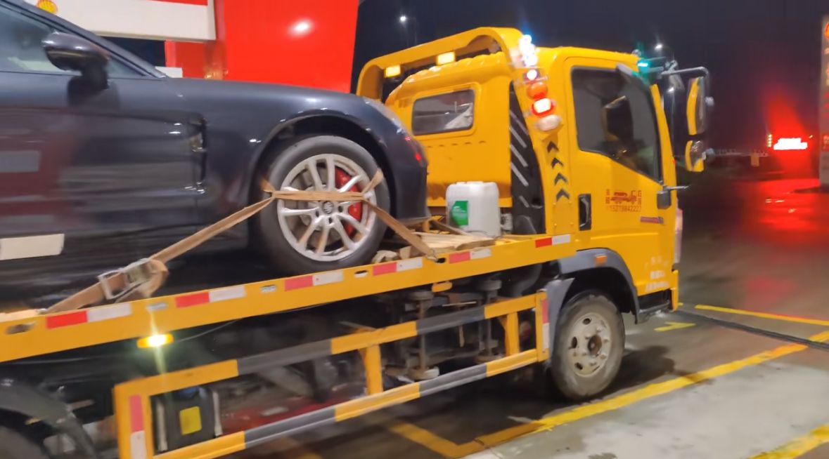 汉中行车途中遇到突发状况该如何呼叫道路救援？